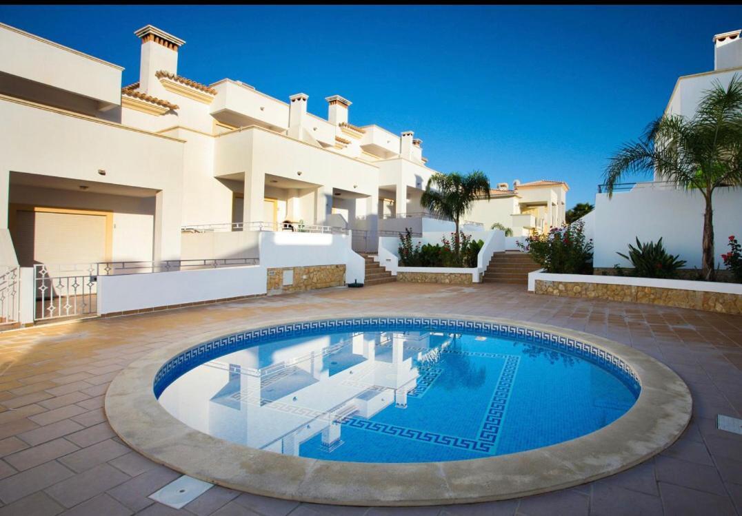 Villa Adrian & Brian Albufeira Eksteriør billede